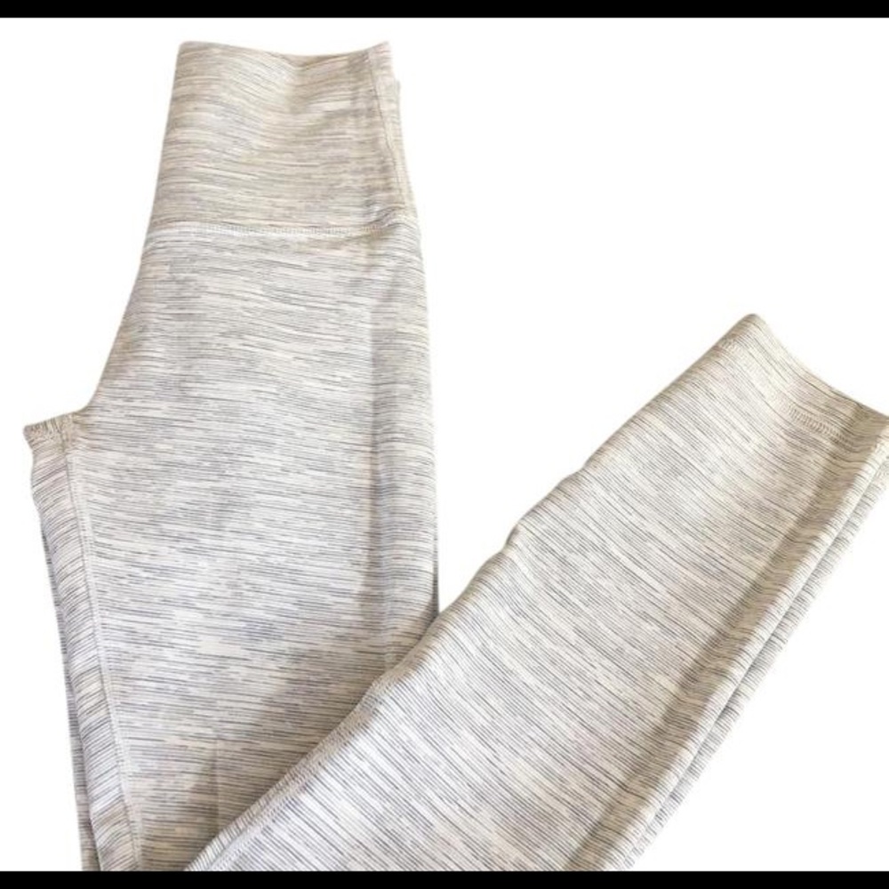 Lululemon Space White and Grey Leggings - size 6 - Picture 4 of 7